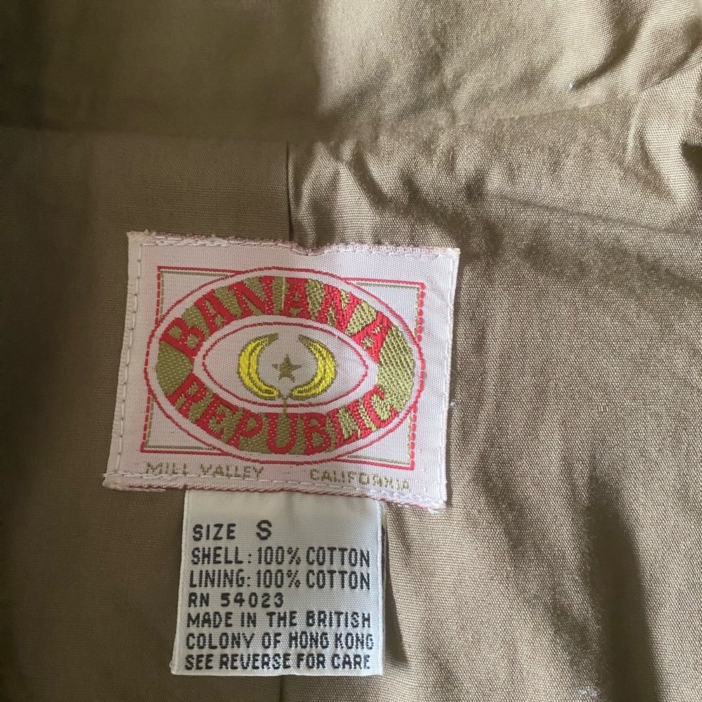 Vintage Banana Republic trench coat - Picture 6 of 9